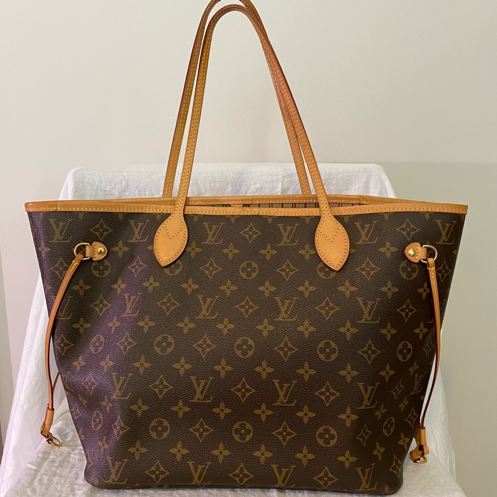 Authentic Louis Vuitton Neverfull MM